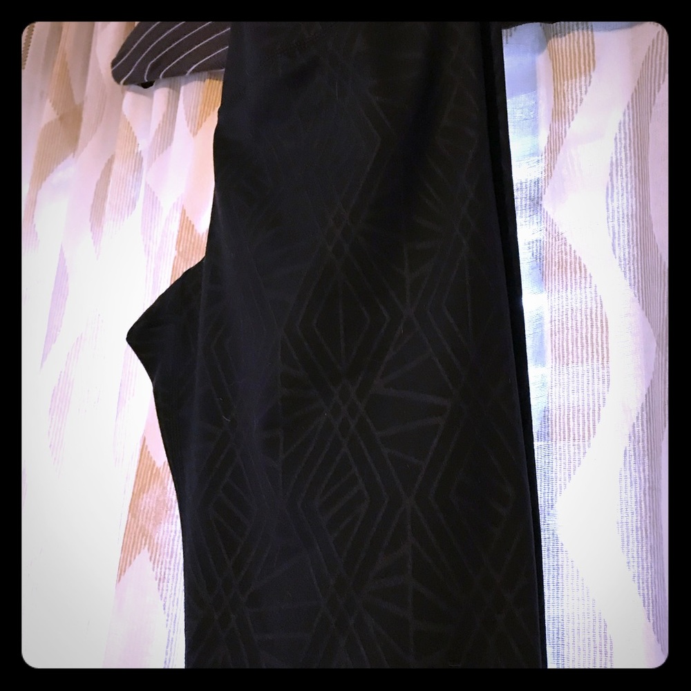 ON Active Black High Rise Compression Leggings